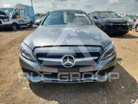 2017 Mercedes Benz C-Class photo