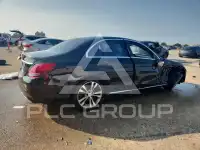 2017 Mercedes Benz C-Class фото