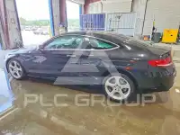 2017 Mercedes Benz C-Class photo