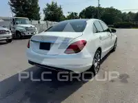 2017 Mercedes Benz C-Class фото
