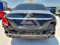 2017 Mercedes Benz C-Class photo