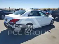 2017 Mercedes Benz C-Class photo