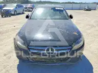 2017 Mercedes Benz C-Class photo