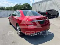 2017 Mercedes Benz C-Class фото