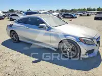 2017 Mercedes Benz C-Class фото