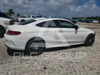 2017 Mercedes Benz C-Class фото