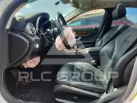 2017 Mercedes Benz C-Class фото