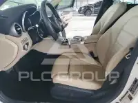 2017 Mercedes Benz C-Class photo