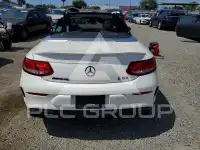 2017 Mercedes Benz C-Class фото