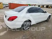 2017 Mercedes Benz C-Class фото