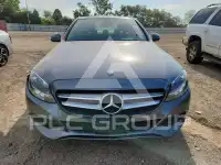 2017 Mercedes Benz C-Class фото