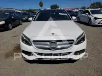 2017 Mercedes Benz C-Class фото
