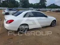 2017 Mercedes Benz C-Class фото