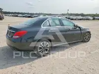 2017 Mercedes Benz C-Class фото