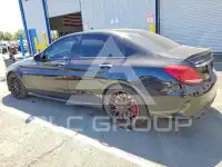 2017 Mercedes Benz C-Class фото