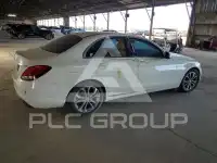 2017 Mercedes Benz C-Class фото