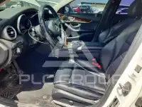 2017 Mercedes Benz C-Class фото