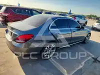 2017 Mercedes Benz C-Class photo