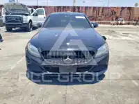 2017 Mercedes Benz C-Class фото