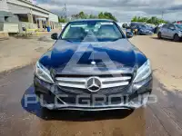 2017 Mercedes Benz C-Class фото