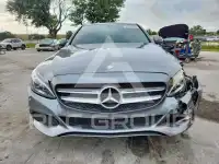 2017 Mercedes Benz C-Class photo