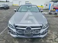 2017 Mercedes Benz C-Class photo
