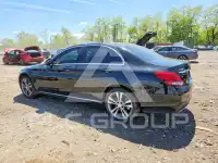 2017 Mercedes Benz C-Class фото