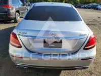 2017 Mercedes Benz E-Class фото