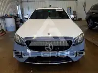 2017 Mercedes Benz E-Class photo