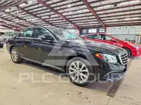 2017 Mercedes Benz E-Class photo