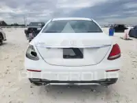 2017 Mercedes Benz E-Class фото