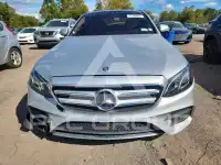 2017 Mercedes Benz E-Class фото