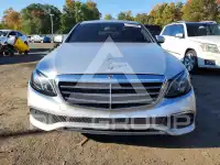 2017 Mercedes Benz E-Class фото