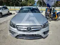 2017 Mercedes Benz E-Class фото