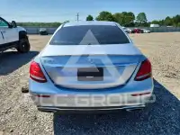 2017 Mercedes Benz E-Class photo