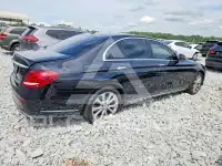 2017 Mercedes Benz E-Class photo