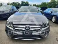 2017 Mercedes Benz E-Class photo