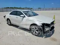 2017 Mercedes Benz E-Class photo