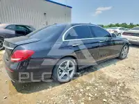 2017 Mercedes Benz E-Class фото