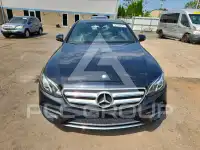 2017 Mercedes Benz E-Class фото