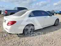 2017 Mercedes Benz E-Class фото