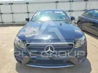 2017 Mercedes Benz E-Class photo