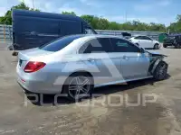 2017 Mercedes Benz E-Class фото