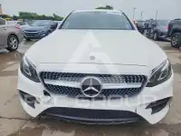 2017 Mercedes Benz E-Class photo