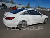 2017 Mercedes Benz E-Class фото