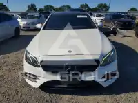 2017 Mercedes Benz E-Class фото