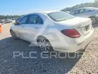 2017 Mercedes Benz E-Class фото