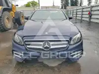 2017 Mercedes Benz E-Class фото
