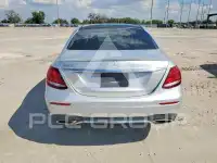 2017 Mercedes Benz E-Class фото