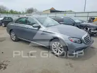 2017 Mercedes Benz E-Class фото